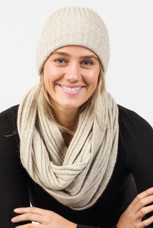 Ribbed Loop Scarf